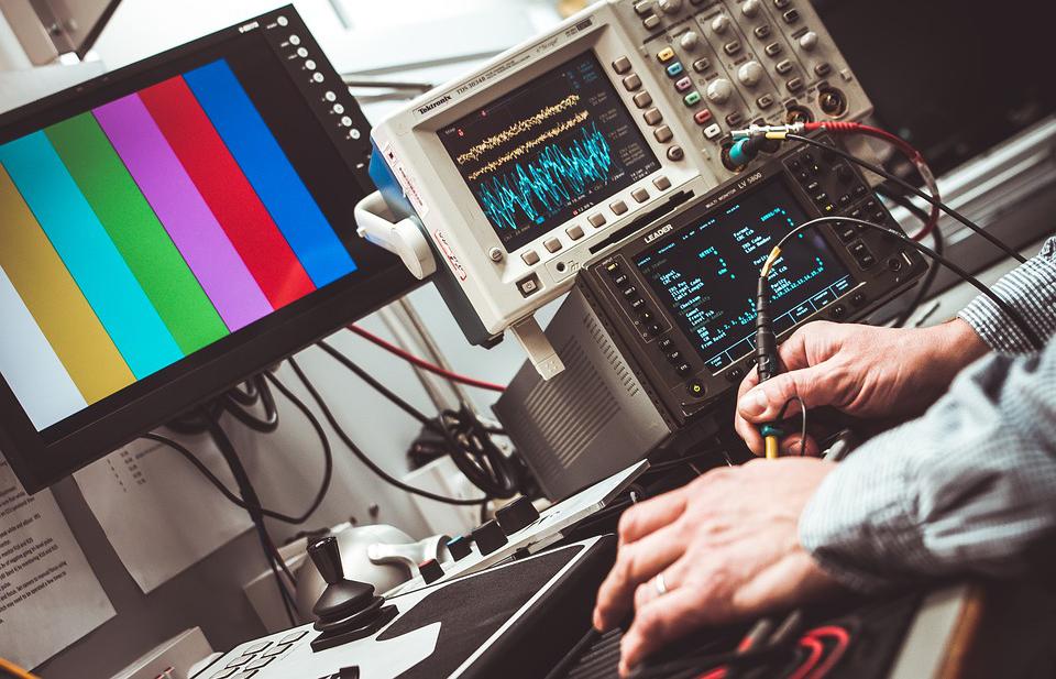اعظم خان کو دھمکی دینے پر وی ایچ پی لیڈر سمیت دو کے خلاف معاملہ درج